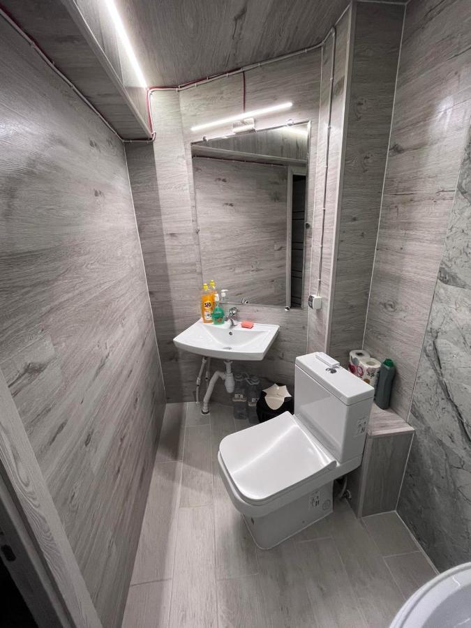 Gray Hotel Chisinau Bagian luar foto